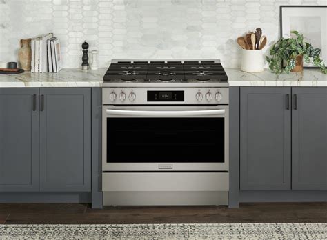 frigidaire gallery 36 gas range with air fry gcfg3661af